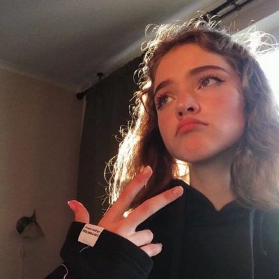 Maria Reyes's avatar